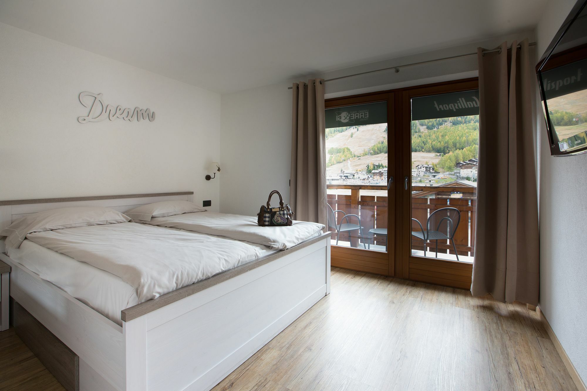 Appartamento Isola ลีวินโญ ภายนอก รูปภาพ